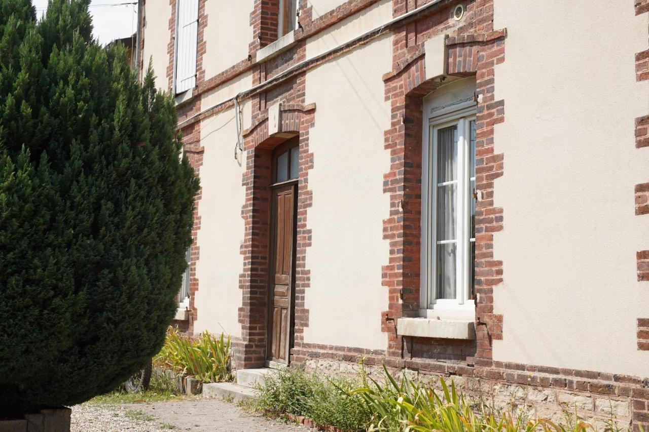 Logement Cosy Avec Stationnement Gratuit Troyes Exterior photo